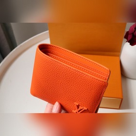 LV Многофункциональный кошелек Артикул： M81026 Изготовлен из ко