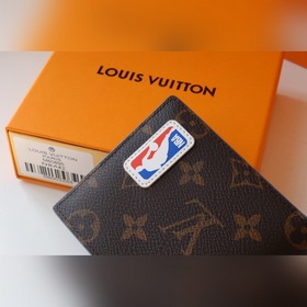 LV MULTIPLE Короткий кошелек Артикул： M60895 Коллекция «Баскетбо