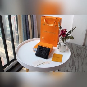 LV SLENDER Кошелек Артикул： M69075 Классический монограммный узо