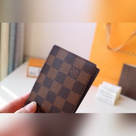 LV Держатель для кредитных карт Артикул M66543 Идеальное место
