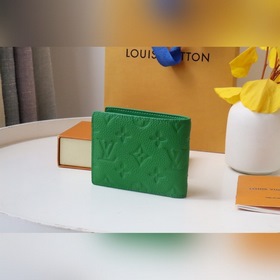 LV Короткий кошелек Артикул： M81547 Освободите энергию яркого л