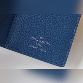 LV Артикул： M30787 Карманный кошелек Этот карманный кошелек с ин