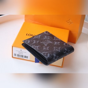 LV Артикул： M80017 Кошелек MULTIPLE Кошелек Multiple небольшой 