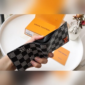 LV Артикул： M80171 Мультифункциональный кошелек Новый дизайн Вир