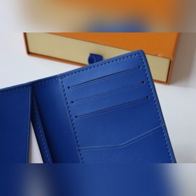 LV Артикул： M80585 Универсальный кошелек в форме сумки Этот унив