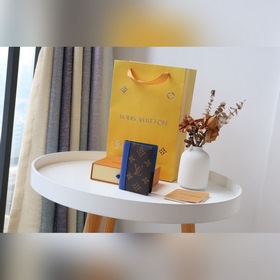 LV Артикул： M80779 Универсальный кошелек в форме сумки Этот унив