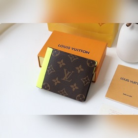 LV Артикул： M80781 Кошелек MULTIPLE Этот компактный изящный коше