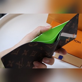 LV Артикул： M81257 Короткий кошелек Multiple Монограмма на покр
