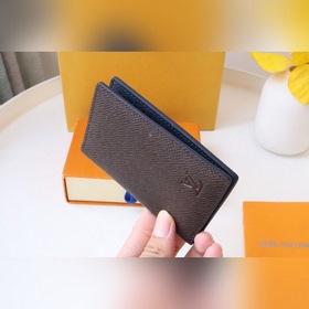 LV Артикул： M81550 Универсальный кошелек в форме сумки Этот унив