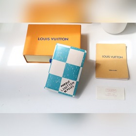 LV Артикул： N60494 Короткий кошелек Кошелек Этот кожаный кошелек
