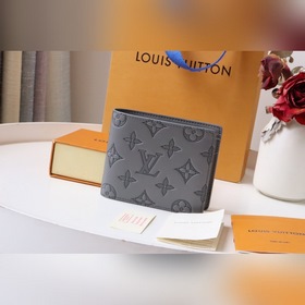 LV Короткий кошелек Артикул： M81383 Этот кошелек Louis Vuitton о