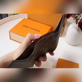 LV Компактный кошелек Victorine Артикул： M62742 Небольшой кошел