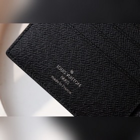 LV Артикул： N60434 Кошелек MULTIPLE Этот новый кошелек Multiple