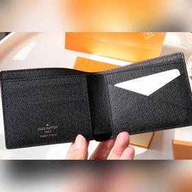 LV Артикул： N60434 Кошелек MULTIPLE Этот новый кошелек Multiple 