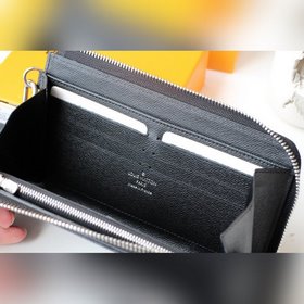 LV  Zippy Dragonne кошелек на молнии Артикул： N69409 Крестообра