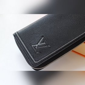 LV  Артикул： M68228 Кошелек на молнии Вышивка Осенний кошелек 