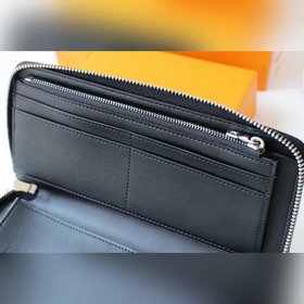 LV  Артикул： M68228 Кошелек на молнии Вышивка Осенний кошелек 