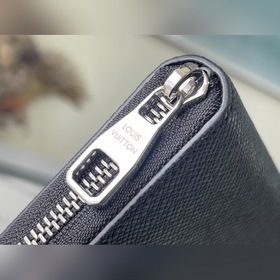 LV Модель Артикул： M30317 Черный кошелек с крестообразным узоро