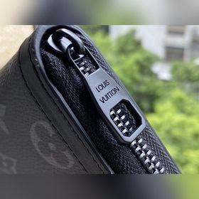 LV Артикул： M80558 Черный TRUNK кошелек на молнии Вдохновленный 