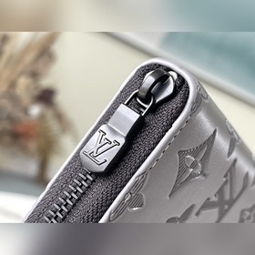 LV Модель： M81384  Кошелек-буфет Классический дизайн в новом ис