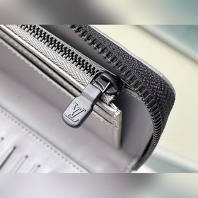 LV Модель： M81384  Кошелек-буфет Классический дизайн в новом ис