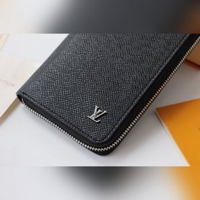 LV Модель M30317 ZIPPY VERTICAL Кошелек Кошелек Zippy Vertical с