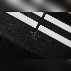 LV ZIPPY Карман для документов с застежкой-молнией Модель m60003 
