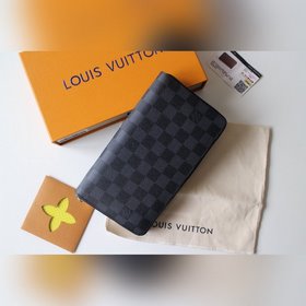 LV ZIPPY Карман для документов с застежкой-молнией Модель m60003