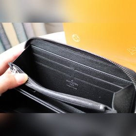 LV Модель M60017 Черный цветок Кошелек Zippy на молнии В честь тр