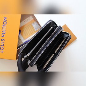 LV Двойной кошелек на молнии Модель M61723  Этот чрезвычайно пра