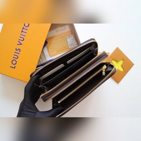 LV Двойной кошелек на молнии Модель M61723  Этот чрезвычайно пра