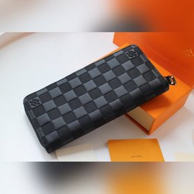 LV Превосходный кошелек ZIPPY VERTICAL Модель M63095 Этот вертика