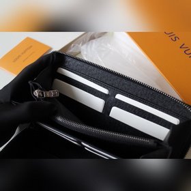 LV ZIPPY ORGANISER Кошелек на молнии Модель M64645 Этот кошелек н