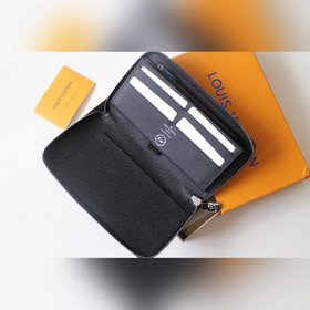 LV ZIPPY ORGANISER Кошелек на молнии Модель M64645 Этот кошелек н