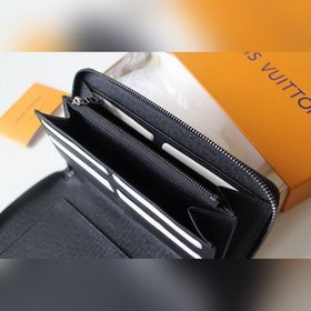 LV ZIPPY ORGANISER Кошелек на молнии Модель M64645 Этот кошелек н
