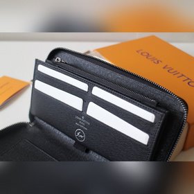 LV ZIPPY ORGANISER Кошелек на молнии Модель M64645 Этот кошелек н