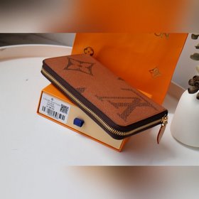 LV ZIPPY Кошелек на молнии Модель M67687 Этот кошелек Zippy на мо