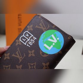LV модель M67824  Кошелек на молнии ZlPPY Новейшая ограниченная
