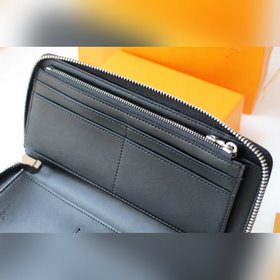 LV Модель M68228 Кошелек на молнии вышивка 2 019 Осенняя модель 