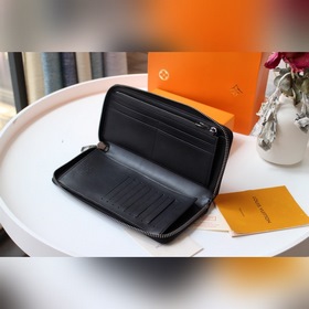 LV ZIPPY Кошелек с вертикальной застежкой-молнией Артикул： M6904