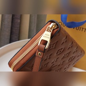 LV Zippy кошелек на молнии Артикул： M82121 Классический кошелек