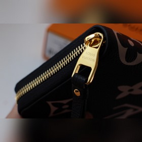 LV 【Зиппи кошелек на молнии】 Артикул： M69794 Кошелек на молнии В
