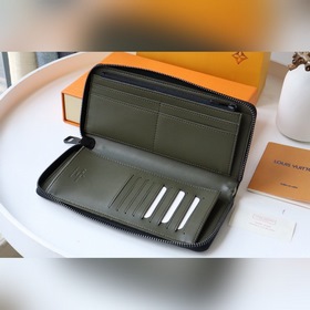 LV Артикул： M80505 Кошелек с прямой застежкой-молнией Этот прямо