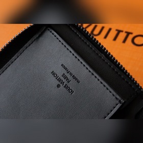 LV Артикул： M80505 Кошелек с прямой застежкой-молнией Этот коше