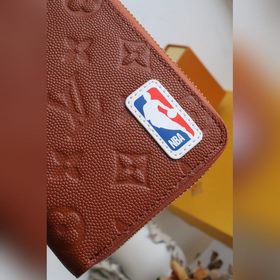 LV Артикул： M80548 LVXNBA ZIPPY VERTICAL Кошелек Этот кошелек Z