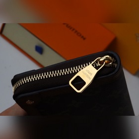 LV Артикул： M80558 Кошелек на молнии Вдохновлен мужской сумкой 