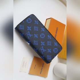 LV Артикул： M80801 Кошелек на молнии является частью ограниченно