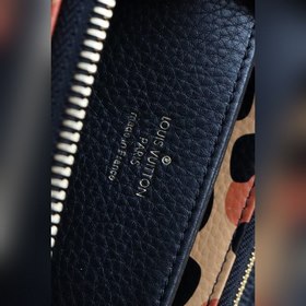 LV Модный новый кошелек на молнии Артикул： M80680 Это одна из м