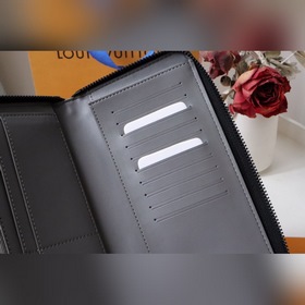 LV Кошелек на молнии, сумка-клатч Артикул： M81384 Элегантный и