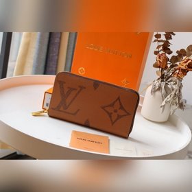 LV ZIPPY кошелек на молнии Артикул： M67687 Этот кошелек Zippy 